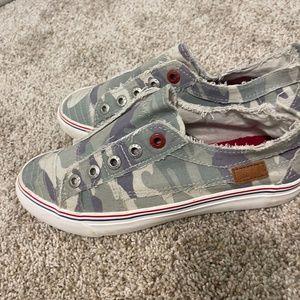 Kids Blowfish Slip on Shoes